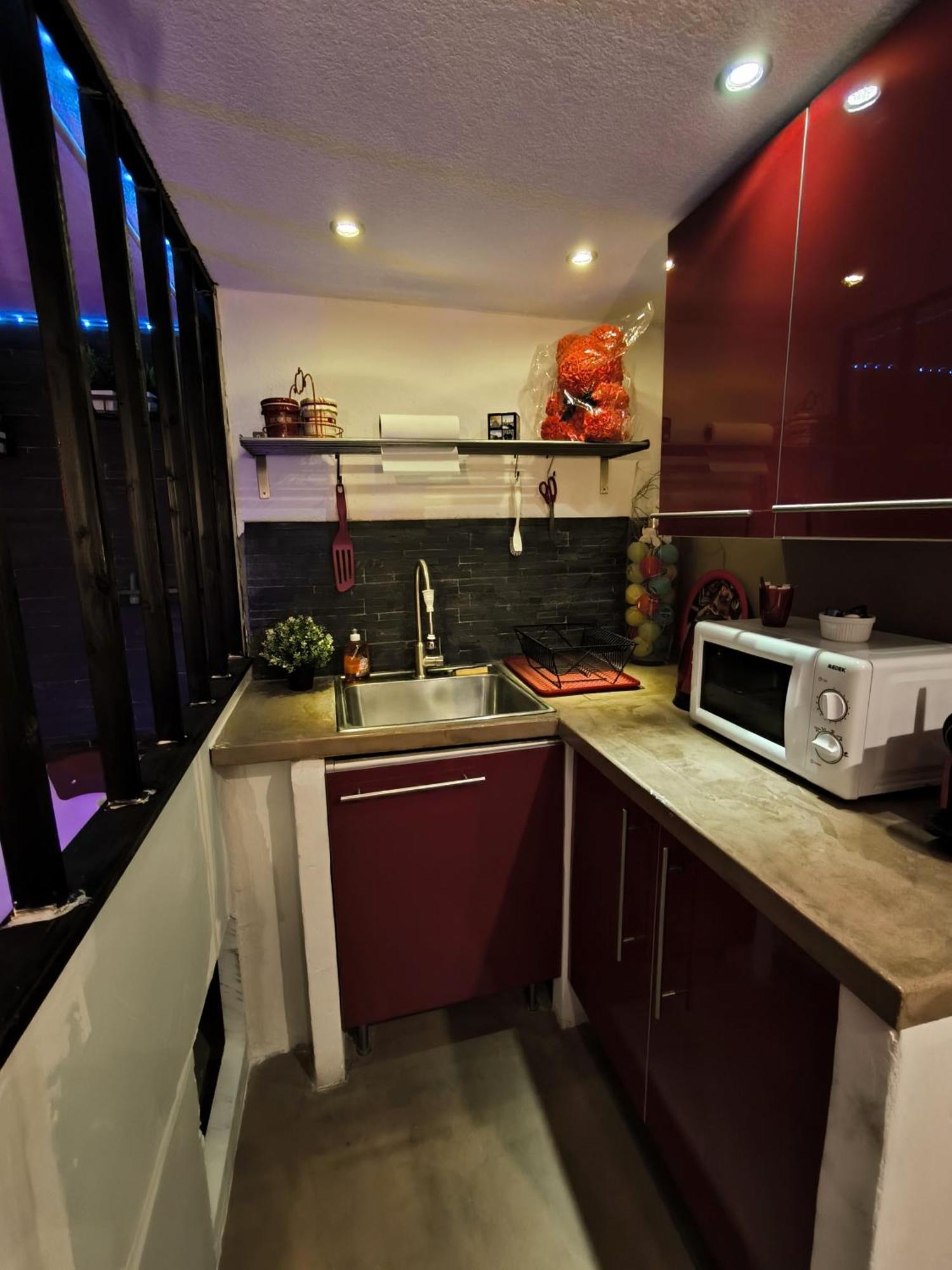 Love-Room Discret 40 M2 Bormes Les Mimosas Village Avec Terrasse Exteriér fotografie